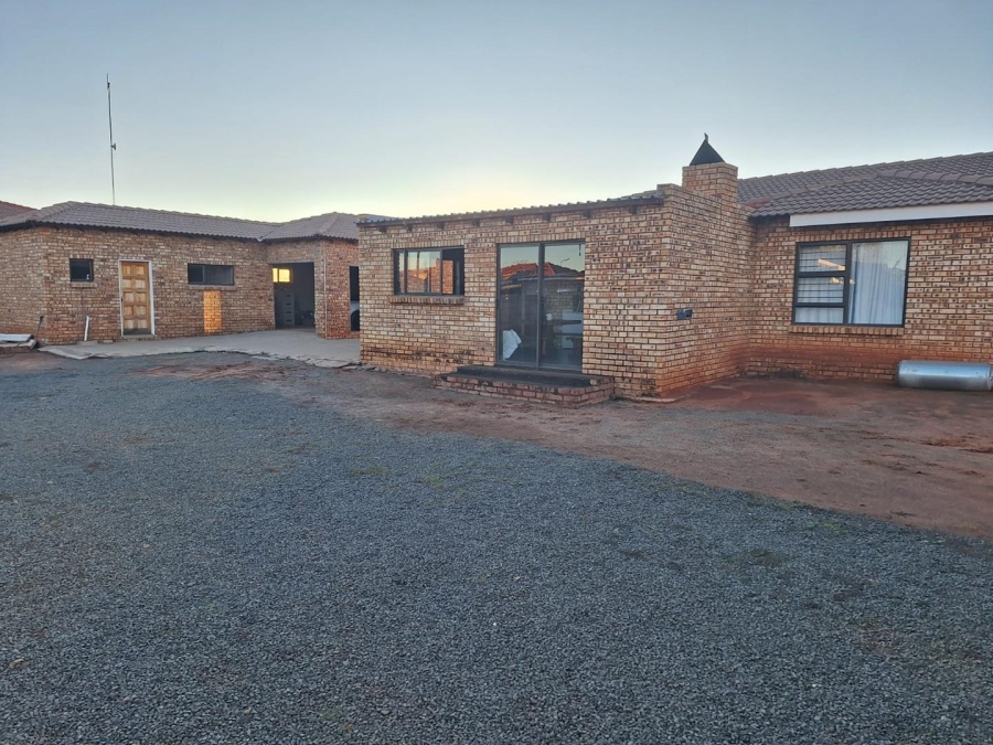 To Let 3 Bedroom Property for Rent in Minerva Gardens Northern Cape